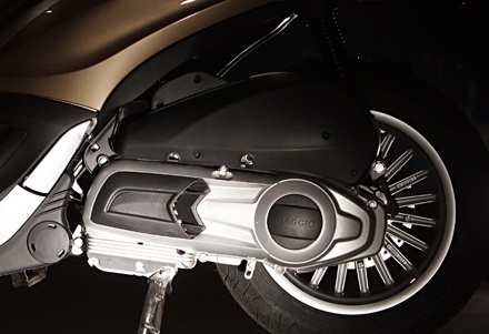 Piaggio Việt Nam nhập khẩu Beverly 125ie - 8