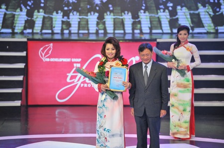Phạm Khánh Ly đăng quang Duyên dáng truyền hình - 4 Phạm Khánh Ly đăng quang Duyên dáng truyền hình - 4