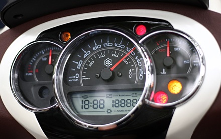 Piaggio Việt Nam nhập khẩu Beverly 125ie - 12