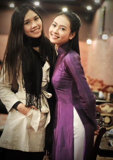 Người đẹp HHVN dự khai trương nhà hàng của Tôn Nữ Na Uy - 12 Người đẹp HHVN dự khai trương nhà hàng của Tôn Nữ Na Uy - 12