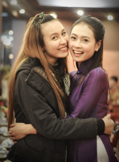 Người đẹp HHVN dự khai trương nhà hàng của Tôn Nữ Na Uy - 10 Người đẹp HHVN dự khai trương nhà hàng của Tôn Nữ Na Uy - 10