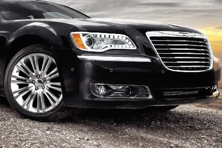 Chrysler 300 bản 2011 có giá từ dưới 30.000 USD - 6