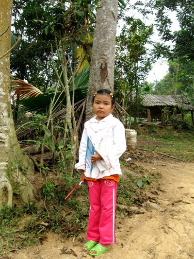 Nhờ bạn đọc báo Dân trí, bé Vi Thị Quyên đã bình phục - 3