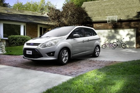 Tính linh hoạt và tiện dụng của Ford C-Max - 2 Tính linh hoạt và tiện dụng của Ford C-Max - 2