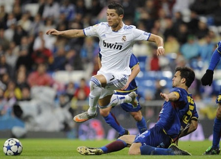 C. Ronaldo lập hattrick, Real đè bẹp Levante 8-0 - 3 C. Ronaldo lập hattrick, Real đè bẹp Levante 8-0 - 3