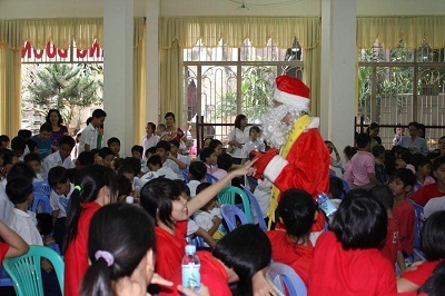 Giáng sinh yêu thương cho trẻ em nghèo - 2