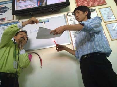 “Bác sĩ điện tử” chữa bách bệnh! - 1