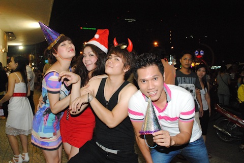 Sao mai điểm hẹn đón giáng sinh sớm - 10 Sao mai điểm hẹn đón giáng sinh sớm - 10