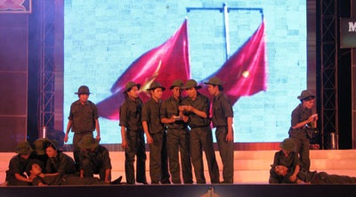 Mùa xuân đến sớm trên đất Tây Đô - 2