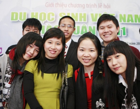 Lễ hội “'Du học sinh chào xuân 2011” - 1 Lễ hội “'Du học sinh chào xuân 2011” - 1