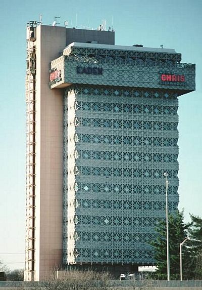 12 tòa nhà xấu xí nhất thế giới - 4 12 tòa nhà xấu xí nhất thế giới - 4