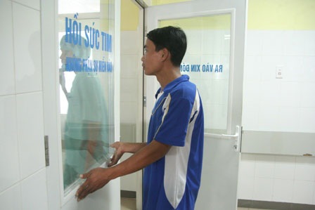 Nỗ lực sau ca mổ, em bé nhịp tim chậm đã được đặt máy trợ tim - 1 Nỗ lực sau ca mổ, em bé nhịp tim chậm đã được đặt máy trợ tim - 1