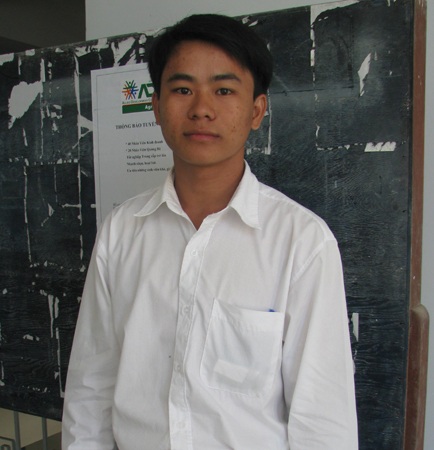 Chuyện 4 sinh viên nghèo luôn học cực “đỉnh” - 5 Chuyện 4 sinh viên nghèo luôn học cực “đỉnh” - 5