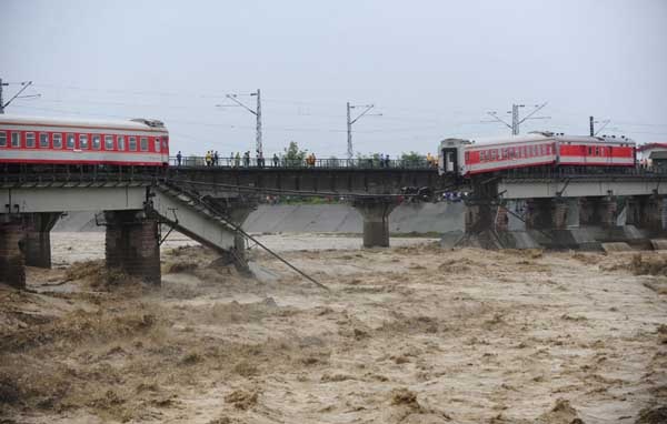 Những vụ thoát chết kỳ diệu năm 2010 - 4 Những vụ thoát chết kỳ diệu năm 2010 - 4