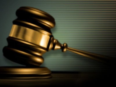 Gặp rắc rối pháp lý vì đọc trộm email của vợ - 1