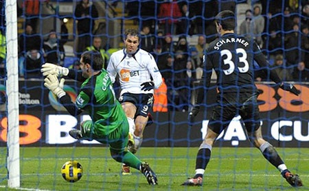 Những khoảnh khắc ấn tượng vòng 19 Premier League - 10