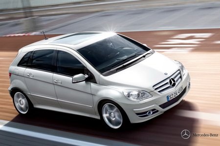 Xe Trung Quốc nhái thiết kế Mercedes B-Class - 1 Xe Trung Quốc nhái thiết kế Mercedes B-Class - 1