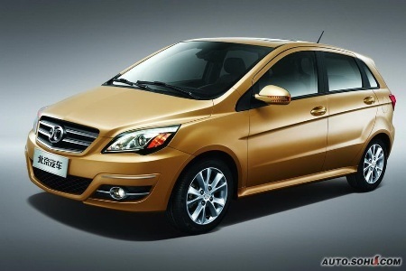 Xe Trung Quốc nhái thiết kế Mercedes B-Class - 6 Xe Trung Quốc nhái thiết kế Mercedes B-Class - 6