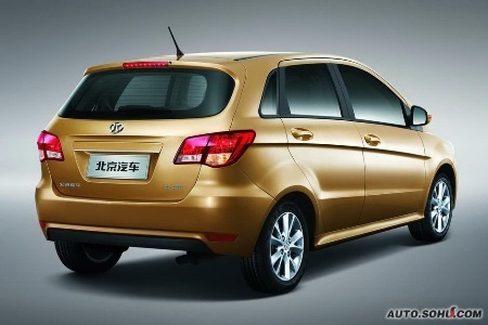 Xe Trung Quốc nhái thiết kế Mercedes B-Class - 10 Xe Trung Quốc nhái thiết kế Mercedes B-Class - 10