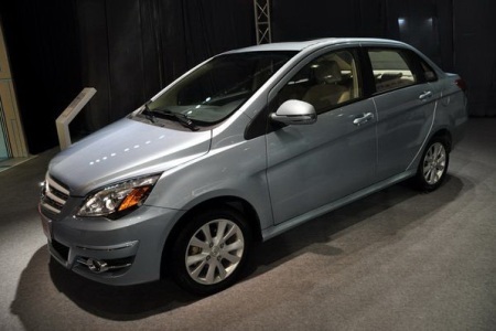Xe Trung Quốc nhái thiết kế Mercedes B-Class - 13 Xe Trung Quốc nhái thiết kế Mercedes B-Class - 13