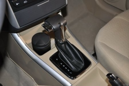 Xe Trung Quốc nhái thiết kế Mercedes B-Class - 15 Xe Trung Quốc nhái thiết kế Mercedes B-Class - 15