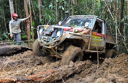 Rainforest Challenge 2010 - Thử thách ý chí và niềm tin - 14