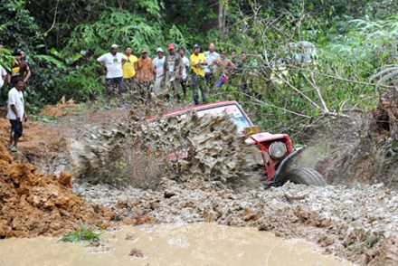 Rainforest Challenge 2010 - Thử thách ý chí và niềm tin - 13