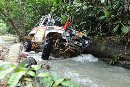 Rainforest Challenge 2010 - Thử thách ý chí và niềm tin - 12