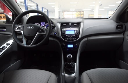 Hyundai Thành Công chính thức giới thiệu Accent 2012 - 10 Hyundai Thành Công chính thức giới thiệu Accent 2012 - 10