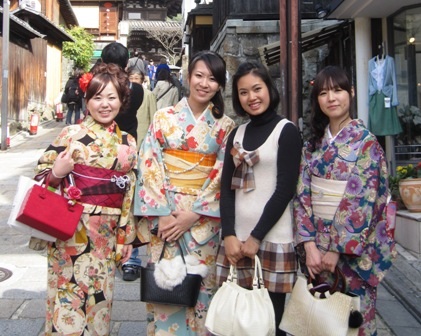 “Choáng” với tết Tây “con nhà giàu” - 2