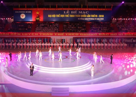 Lễ bế mạc Đại hội TDTT lần thứ VI ở Đà Nẵng - 4 Lễ bế mạc Đại hội TDTT lần thứ VI ở Đà Nẵng - 4