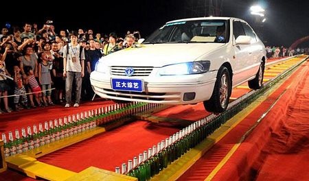 Những pha trình diễn táo bạo nhất năm 2010 - 1 Những pha trình diễn táo bạo nhất năm 2010 - 1