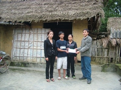 Hà Tĩnh: Quà nhân ái đầy ý nghĩa đến với 3 anh em mồi côi - 2