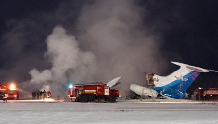 Máy bay Nga bốc cháy ngùn ngụt tại hiện trường  - 8