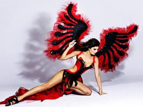 Chiêm ngưỡng mỹ nhân “nóng” nhất thế giới - 18