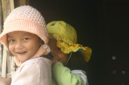 Chùm ảnh: Vẻ đẹp trong trẻo của trẻ miền sơn cước - 7 Chùm ảnh: Vẻ đẹp trong trẻo của trẻ miền sơn cước - 7