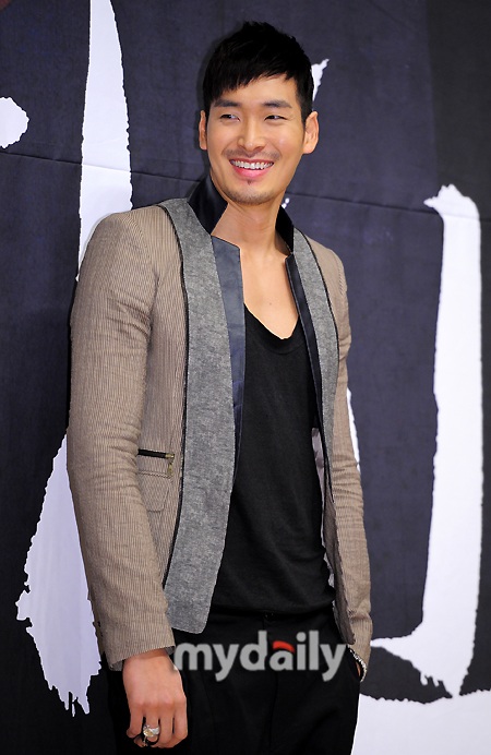 Ngôi sao “Sắc đẹp ngàn cân” hóa thân thành Brigitte Bardot - 16