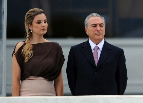 Brazil “phát sốt” vì phu nhân kiều diễm của tân phó tổng thống - 1 Brazil “phát sốt” vì phu nhân kiều diễm của tân phó tổng thống - 1