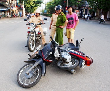 Tai nạn giao thông gia tăng trong đợt nghỉ tết dương lịch - 1