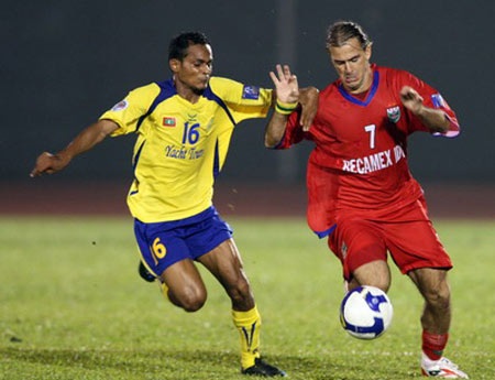 Đại gia đổ xô tìm “ngoại lực” chất lượng - 2 Đại gia đổ xô tìm “ngoại lực” chất lượng - 2