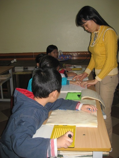 Nghị lực của cô giáo khiếm thị - 1 Nghị lực của cô giáo khiếm thị - 1