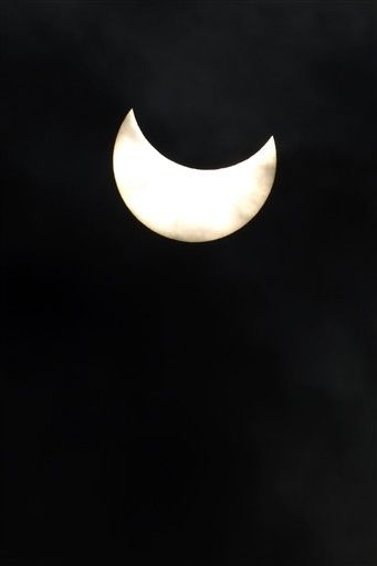 Thế giới thích thú ngắm nhật thực đầu tiên trong năm 2011 - 5