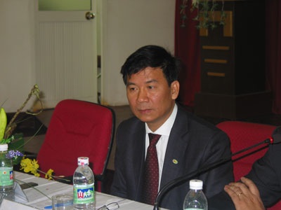 Máu cần tiếp cho người khổ, chứ không hẳn là cho người nghèo - 1 Máu cần tiếp cho người khổ, chứ không hẳn là cho người nghèo - 1