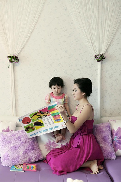 Nguyễn Thị Huyền ủng hộ con gái tham gia cuộc thi sắc đẹp - 3 Nguyễn Thị Huyền ủng hộ con gái tham gia cuộc thi sắc đẹp - 3