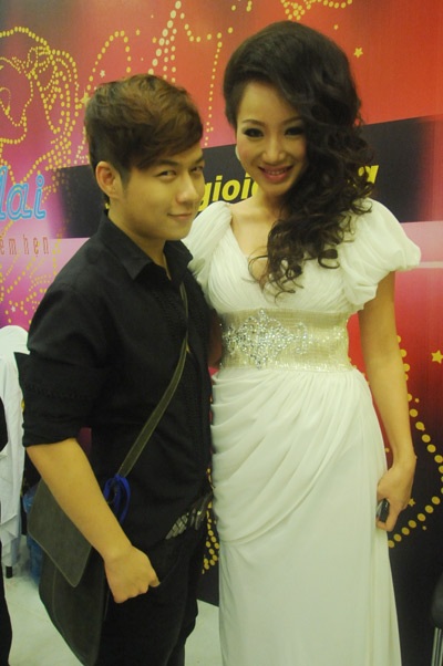 Ngắm lại “Sao mai” trong trang phục của Chung Thanh Phong  - 7