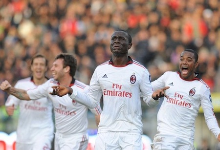 AC Milan, AS Roma thắng nhọc trước “nhược tiểu” - 3 AC Milan, AS Roma thắng nhọc trước “nhược tiểu” - 3