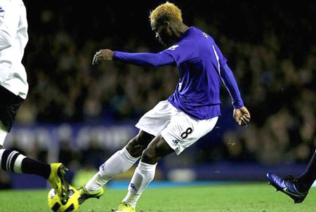 Những khoảnh khắc ấn tượng vòng 22 Premier League - 4