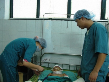 Trẻ nhập viện nhiều vì rét đậm, rét hại - 2 Trẻ nhập viện nhiều vì rét đậm, rét hại - 2
