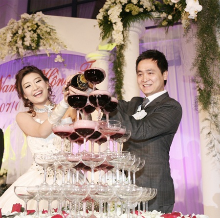 Người đẹp phim “Những cánh hoa bay” rạng rỡ trong ngày cưới - 16