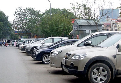 Chi tiền tỷ mua chỗ đỗ ô tô - 1 Chi tiền tỷ mua chỗ đỗ ô tô - 1